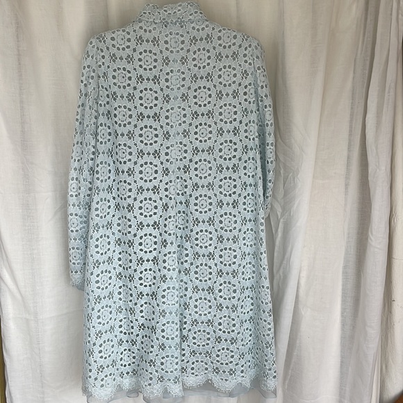 Dolce and Gabbana long lace jacket - Picture 6 of 9